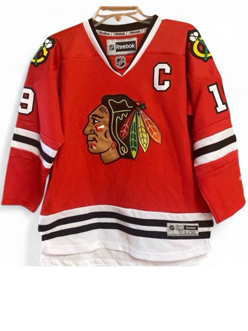 Reebok Youth L/XL Chicago Blackhawks Toews #19 NHL Hockey Jersey